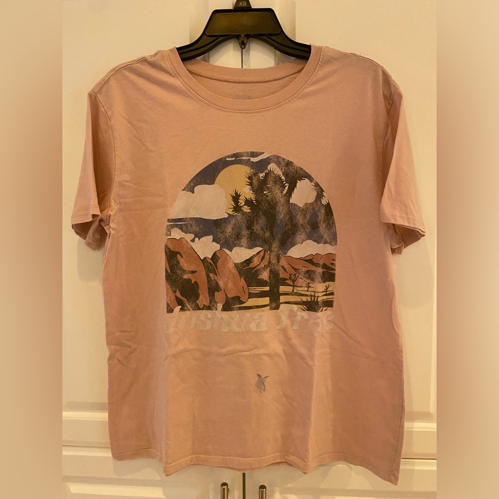 Woman’s t-shirt